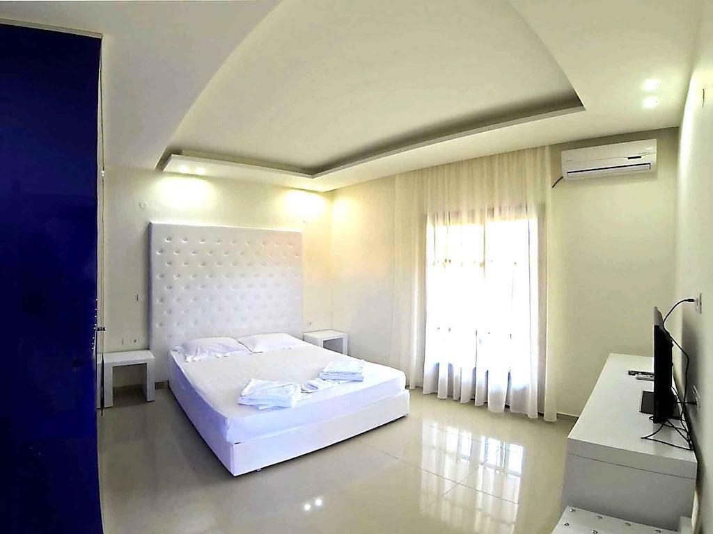 μακεδών 3*